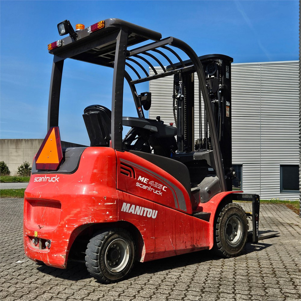 Manitou ME 425C - Вилочный погрузчик: фото 3 Manitou ME 425C - Вилочный погрузчик: фото 3