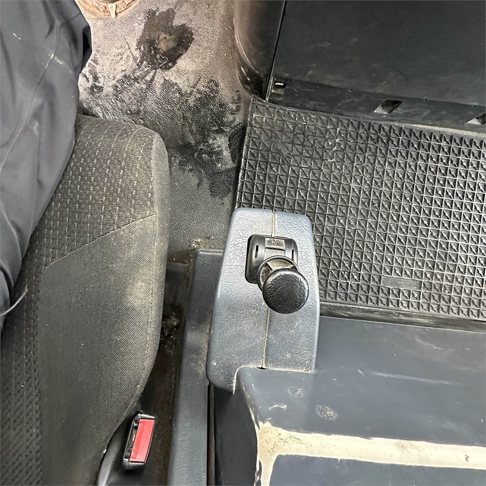 Мусоровоз Mercedes ECONIC 2629: фото 18