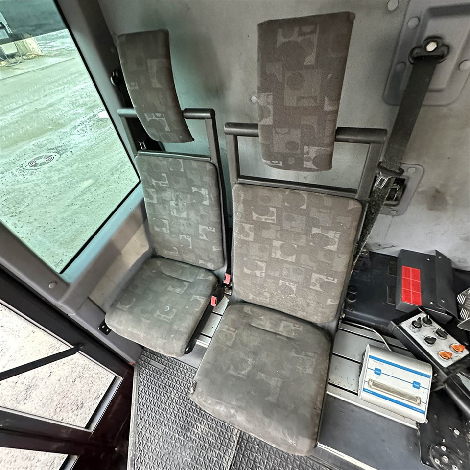 Мусоровоз Mercedes ECONIC 2629: фото 12