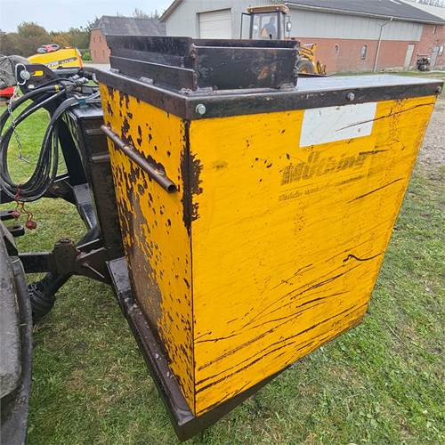 Muthing MU-Maxi/S - Техника для сенозаготовки: фото 5 Muthing MU-Maxi/S - Техника для сенозаготовки: фото 5