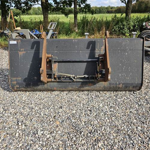 ABC 2500 mm - Навесное оборудование для Телескопических погрузчиков: фото 5 ABC 2500 mm - Навесное оборудование для Телескопических погрузчиков: фото 5