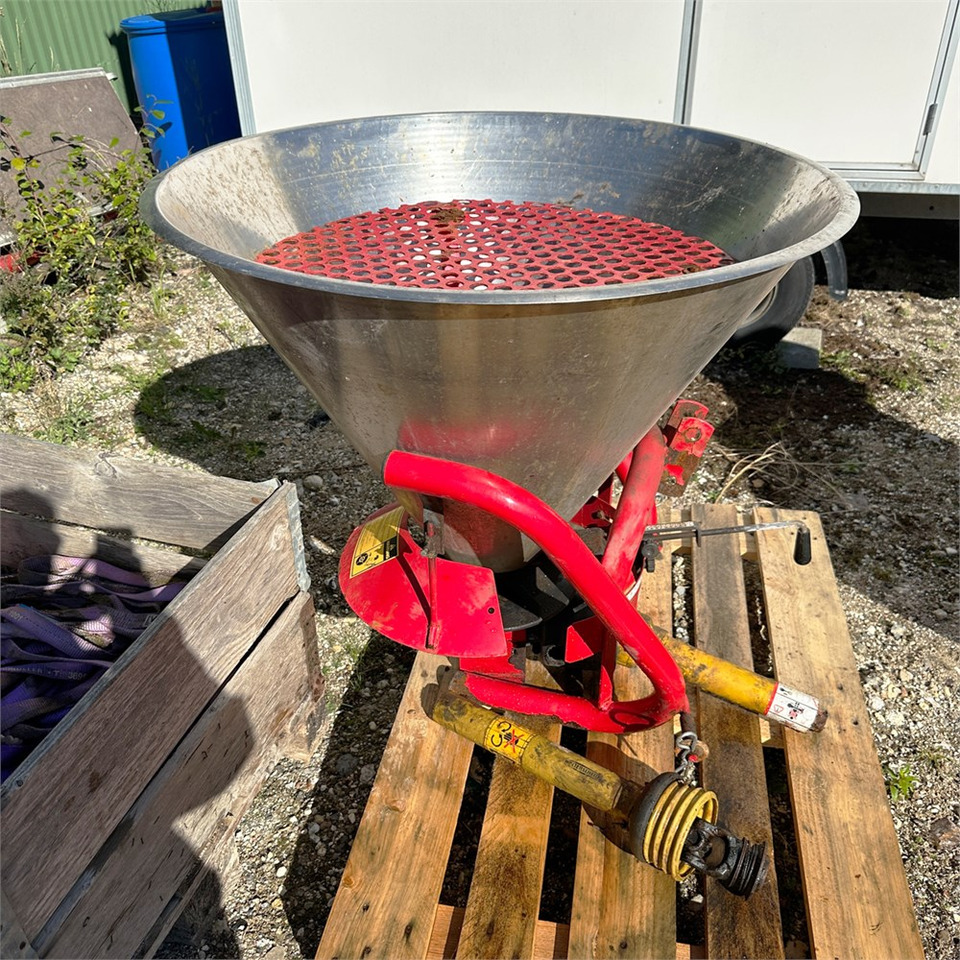 Rondini Toy P 160 - Разбрасыватель песка/ Соли: фото 1 Rondini Toy P 160 - Разбрасыватель песка/ Соли: фото 1