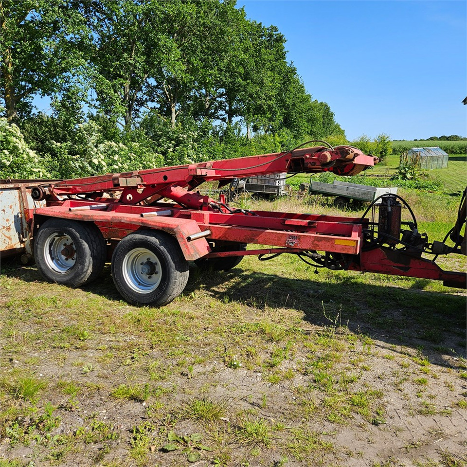 Прицеп мультилифт/ Бункеровоз Solus 10H3: фото 1