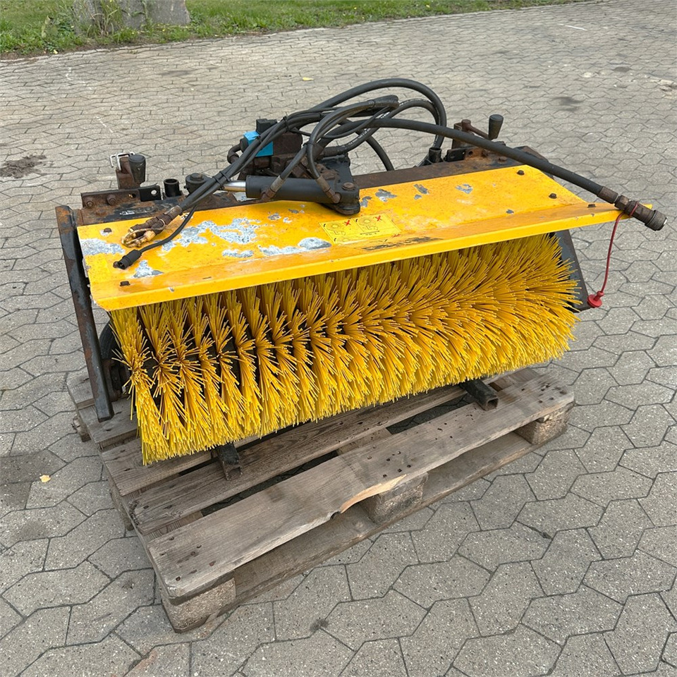 Stenballe HF 1300 LF - Щетка: фото 1 Stenballe HF 1300 LF - Щетка: фото 1