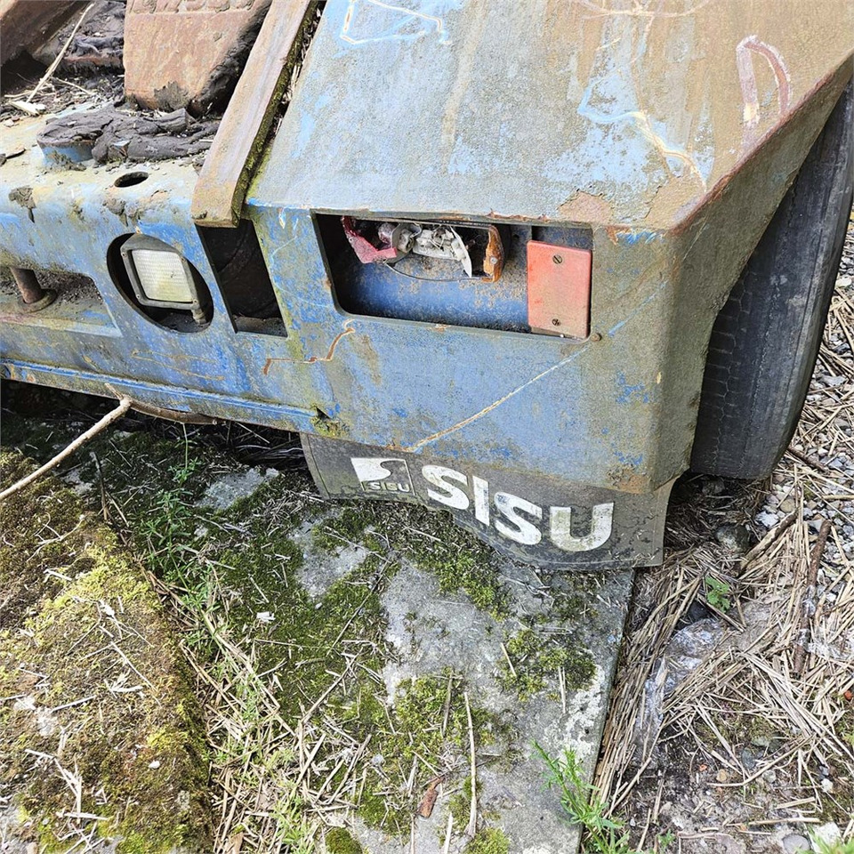 Тягач Sisu TRX 181: фото 29