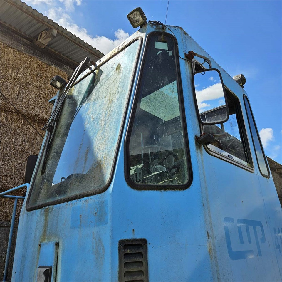 Тягач Sisu TRX 181: фото 35
