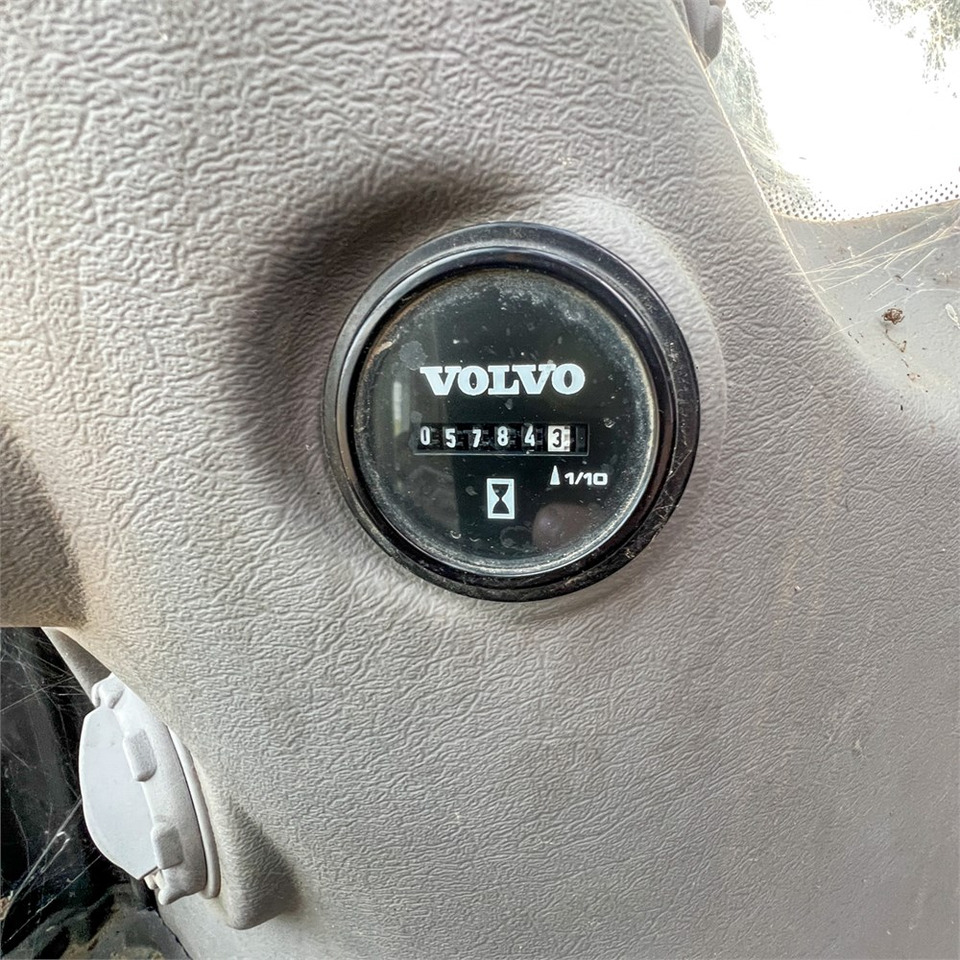 Гусеничный экскаватор Volvo EC380 DL: фото 23 Гусеничный экскаватор Volvo EC380 DL: фото 23