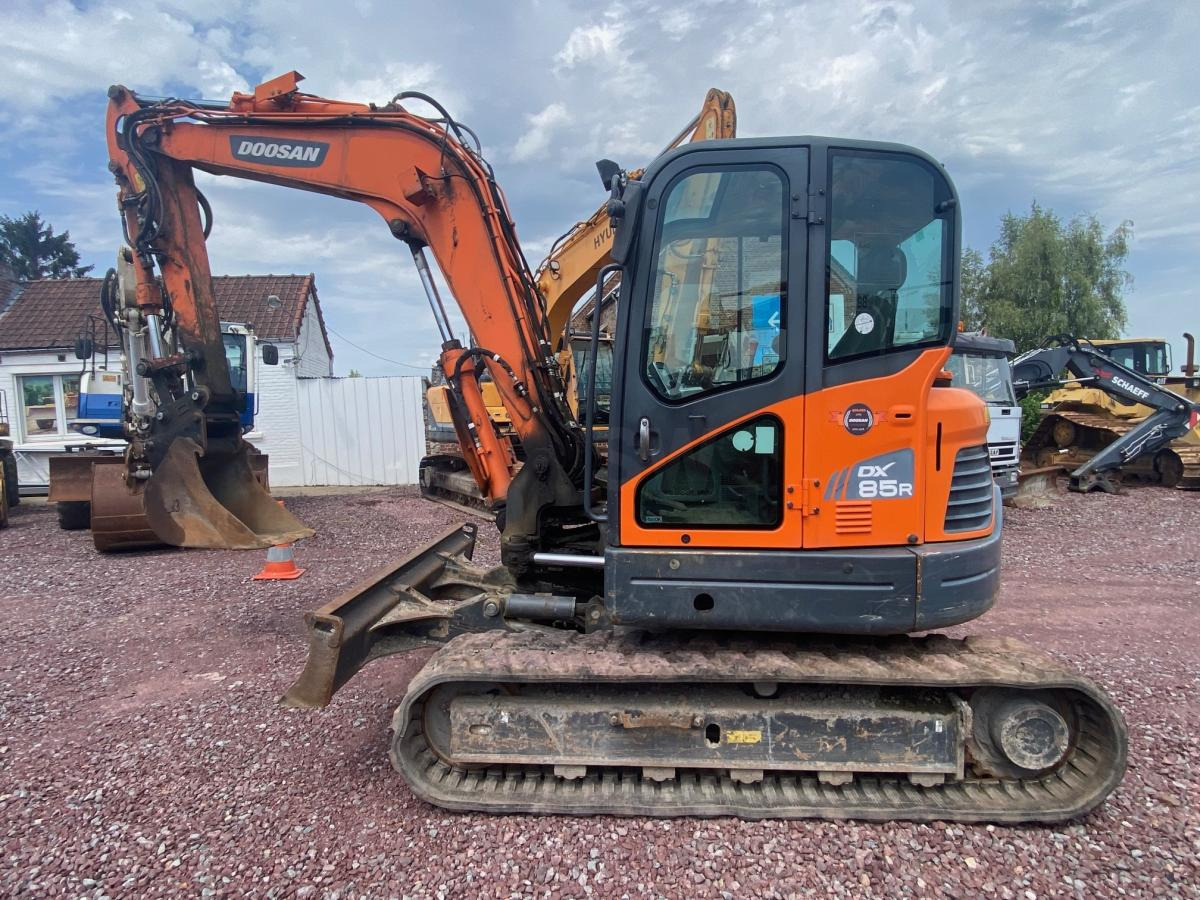 Doosan DX 85R-3 - Мини-экскаватор: фото 1 Doosan DX 85R-3 - Мини-экскаватор: фото 1
