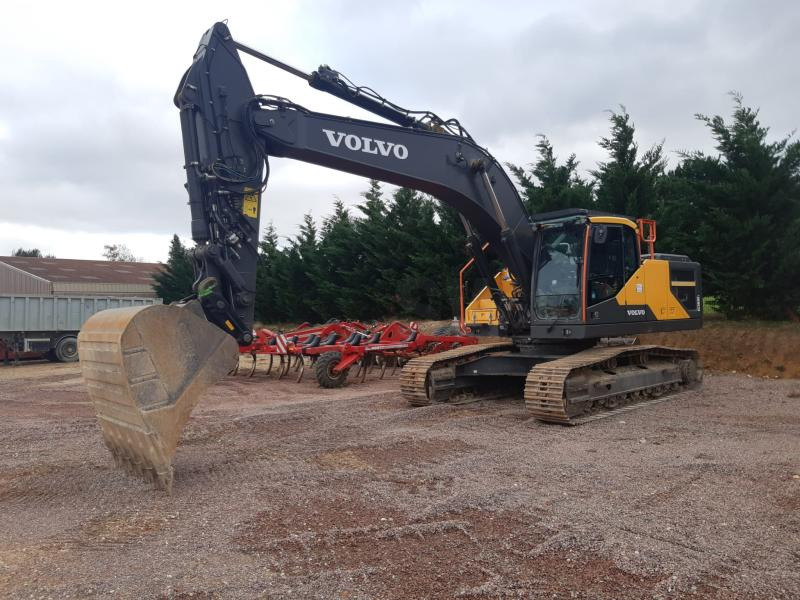 Volvo EC 300EL - Гусеничный экскаватор: фото 1 Volvo EC 300EL - Гусеничный экскаватор: фото 1