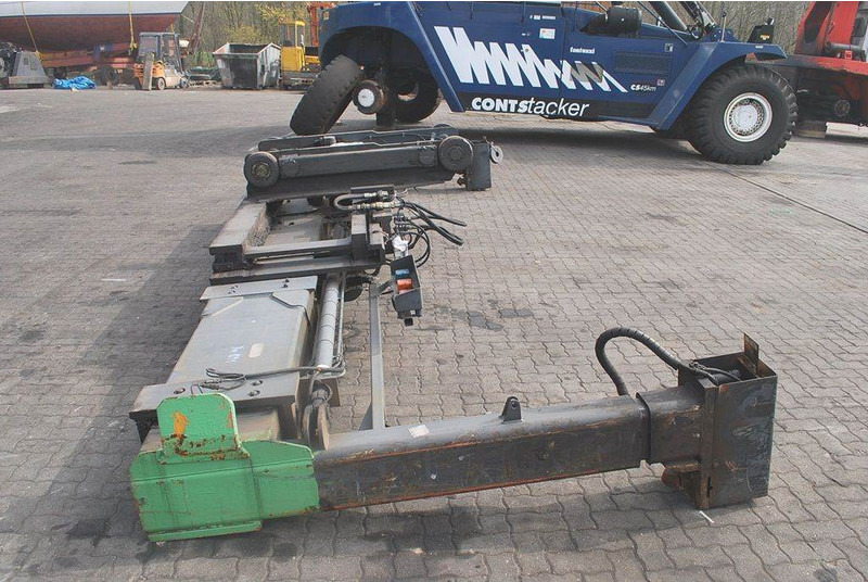 Kalmar 20-40 feet Sidespreader - Погрузочно-разгрузочная техника: фото 1 Kalmar 20-40 feet Sidespreader - Погрузочно-разгрузочная техника: фото 1