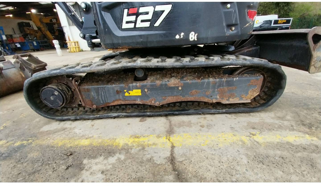 Гусеничный экскаватор BOBCAT E27: фото 11 Гусеничный экскаватор BOBCAT E27: фото 11