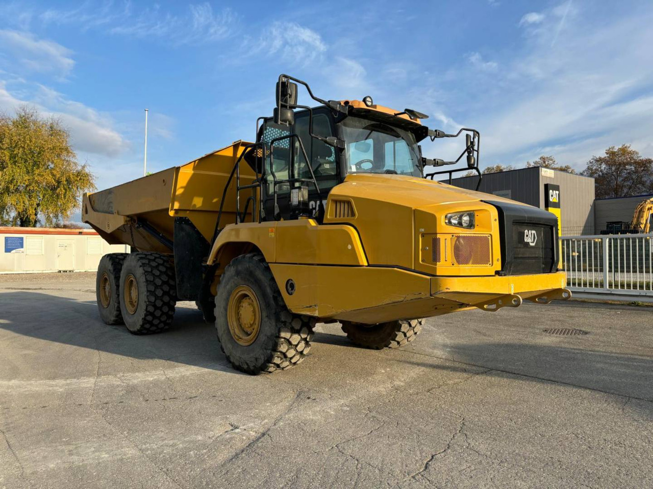 CAT 730 - Сочленённый самосвал: фото 3 CAT 730 - Сочленённый самосвал: фото 3