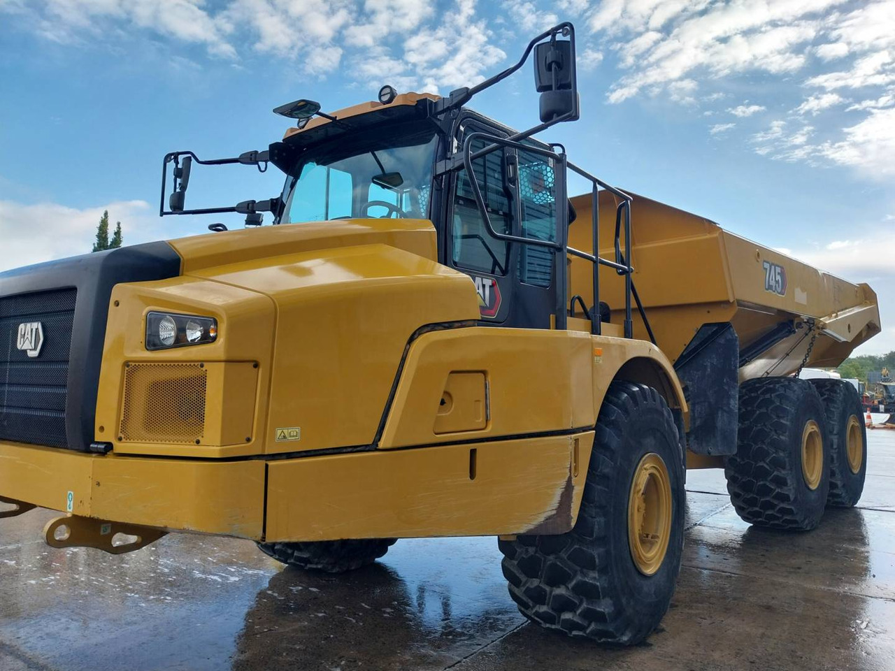 CAT 745 - Сочленённый самосвал: фото 1 CAT 745 - Сочленённый самосвал: фото 1