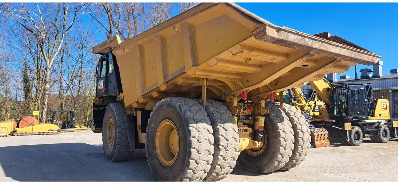 CAT 775 G - Карьерный самосвал: фото 4 CAT 775 G - Карьерный самосвал: фото 4