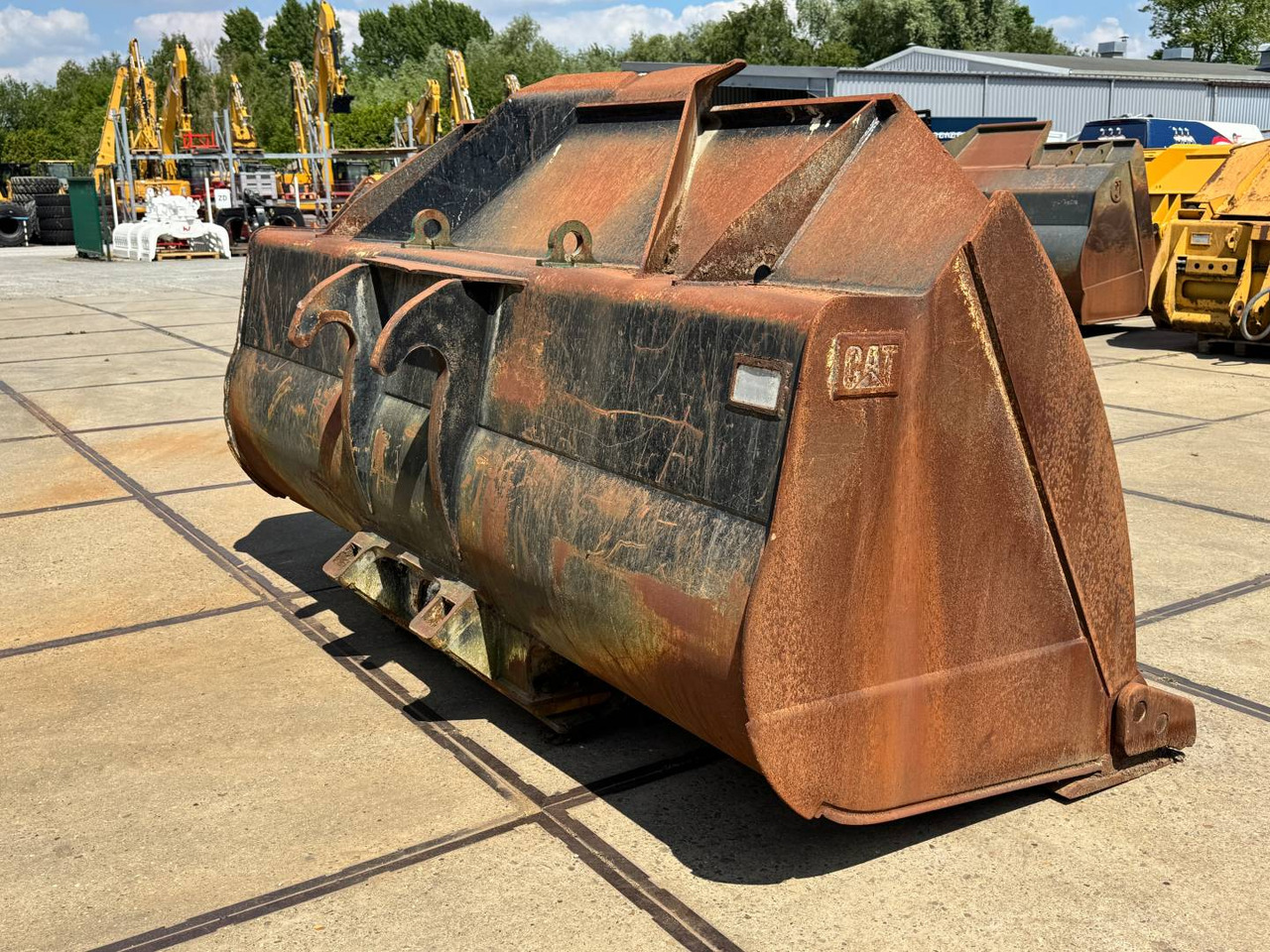 CAT BUCKET GP / 5 CU M / FOR FUSION COUPLER - Ковш: фото 3 CAT BUCKET GP / 5 CU M / FOR FUSION COUPLER - Ковш: фото 3