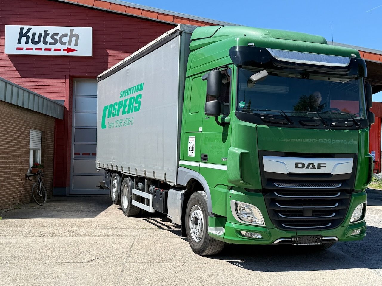 DAF XF 480 Plane 6x2 - Тентованный грузовик: фото 3 DAF XF 480 Plane 6x2 - Тентованный грузовик: фото 3