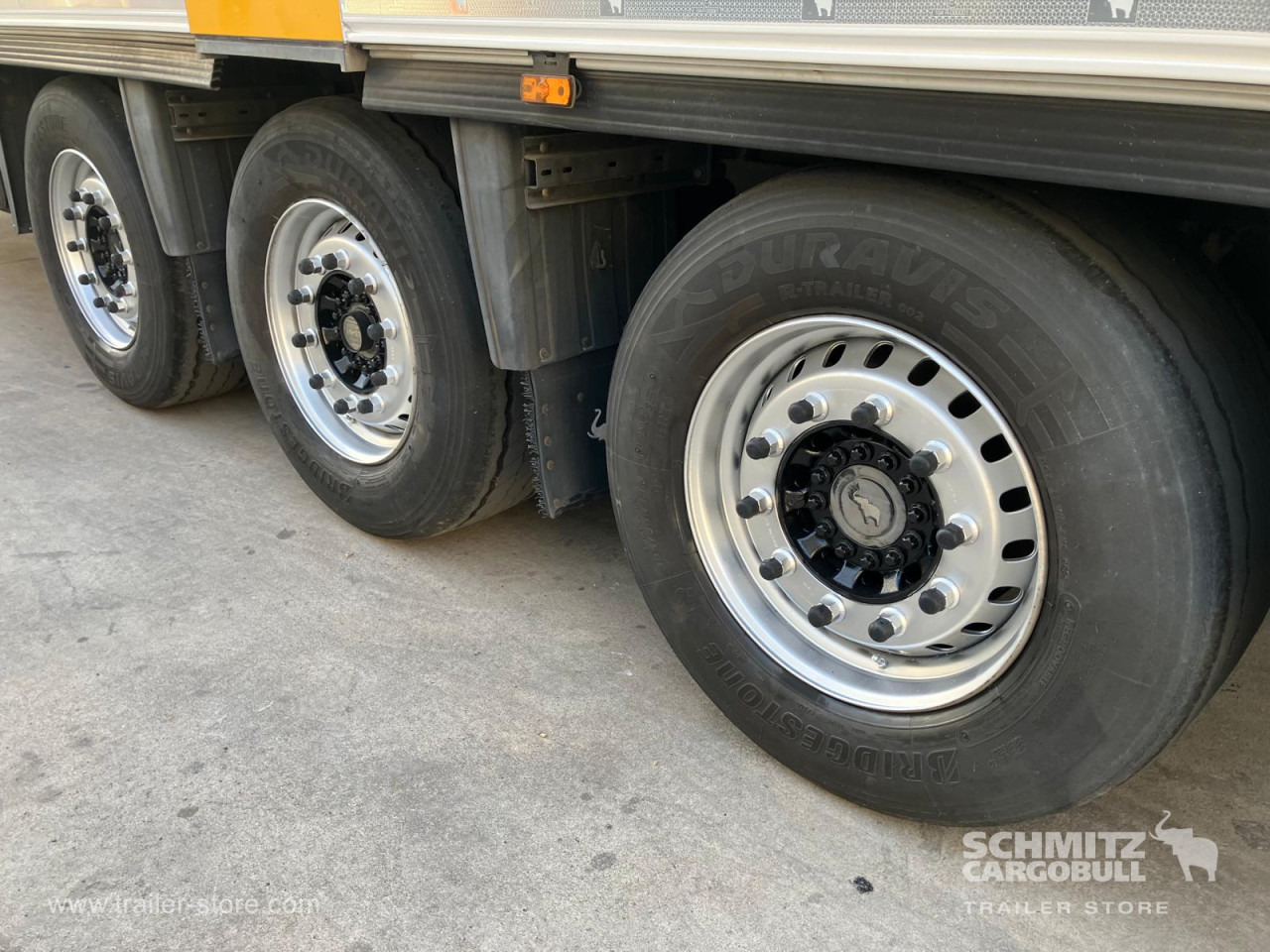 SCHMITZ Semiremolque Frigo Standard - Изотермический полуприцеп: фото 2 SCHMITZ Semiremolque Frigo Standard - Изотермический полуприцеп: фото 2