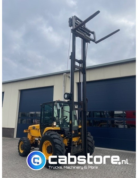 JCB 930 Off-Road forklift - Ruwterrein heftruck -Bouwjaar 2008 - 4x4 - 4WD - Side shift - Vorkverstelling - 550 cm hefhoogte - Внедорожный погрузчик: фото 4 JCB 930 Off-Road forklift - Ruwterrein heftruck -Bouwjaar 2008 - 4x4 - 4WD - Side shift - Vorkverstelling - 550 cm hefhoogte - Внедорожный погрузчик: фото 4