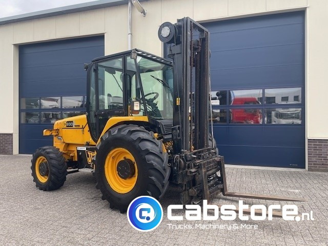 JCB 930 Off-Road forklift - Ruwterrein heftruck -Bouwjaar 2008 - 4x4 - 4WD - Side shift - Vorkverstelling - 550 cm hefhoogte - Внедорожный погрузчик: фото 2 JCB 930 Off-Road forklift - Ruwterrein heftruck -Bouwjaar 2008 - 4x4 - 4WD - Side shift - Vorkverstelling - 550 cm hefhoogte - Внедорожный погрузчик: фото 2