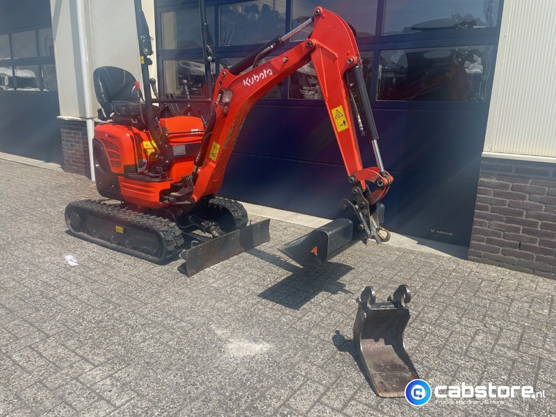 Kubota U10-3 Mini graafmachine - 900 kg - Verbreedbaar - Bouwjaar 2020 - Uren 1193 !! - 2 graafbakken - Zeer mooie machine - Мини-экскаватор: фото 2 Kubota U10-3 Mini graafmachine - 900 kg - Verbreedbaar - Bouwjaar 2020 - Uren 1193 !! - 2 graafbakken - Zeer mooie machine - Мини-экскаватор: фото 2