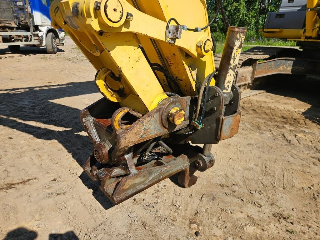 New Holland E 385 B  - Гусеничный экскаватор: фото 5 New Holland E 385 B  - Гусеничный экскаватор: фото 5