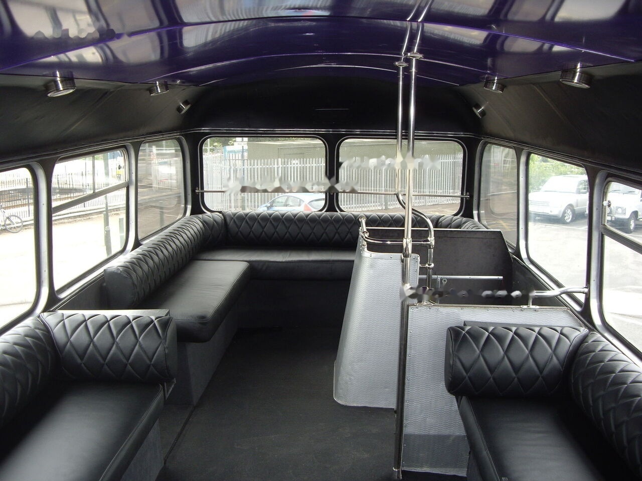 Двухэтажный автобус Leyland PD3 British Triple-Decker Bus Promotional Exhibition: фото 12