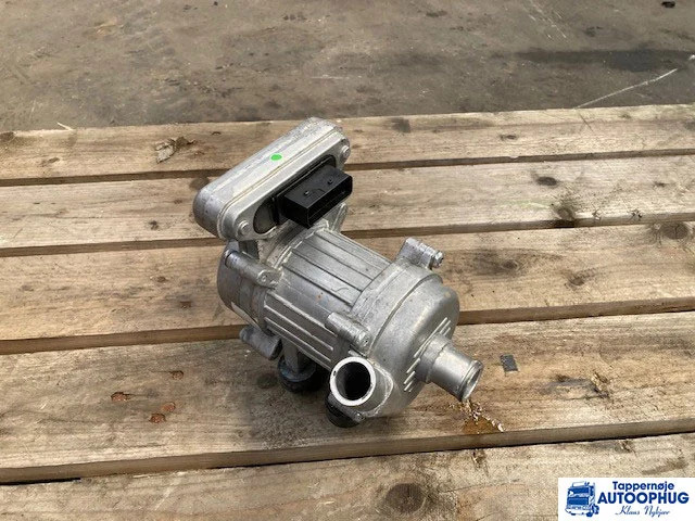 MAN 36.22008-6083 – MAN coolant pump - Электрическая система для Грузовиков: фото 1 MAN 36.22008-6083 – MAN coolant pump - Электрическая система для Грузовиков: фото 1