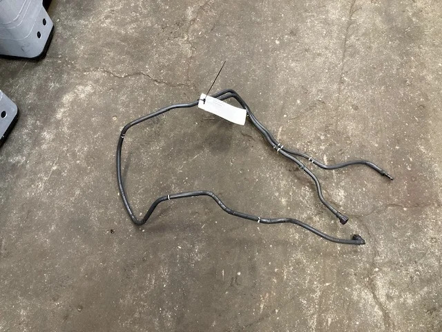 Scania Bleed pipe – Scania 2369719 - Двигатель и запчасти для Грузовиков: фото 1 Scania Bleed pipe – Scania 2369719 - Двигатель и запчасти для Грузовиков: фото 1