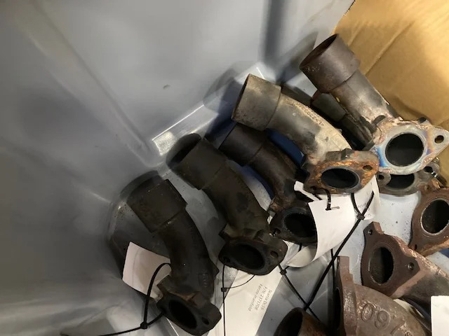 Scania Manifold – Scania 2371708 - Двигатель и запчасти для Грузовиков: фото 1 Scania Manifold – Scania 2371708 - Двигатель и запчасти для Грузовиков: фото 1