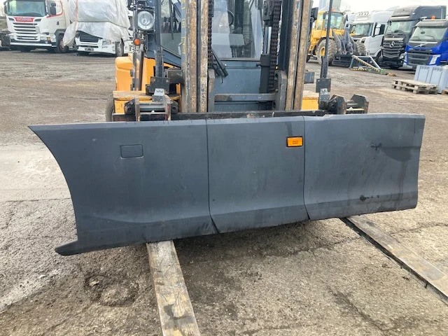 Scania Side skirt 4X2 wheelbase 3750mm - Кузов и экстерьер для Грузовиков: фото 1 Scania Side skirt 4X2 wheelbase 3750mm - Кузов и экстерьер для Грузовиков: фото 1