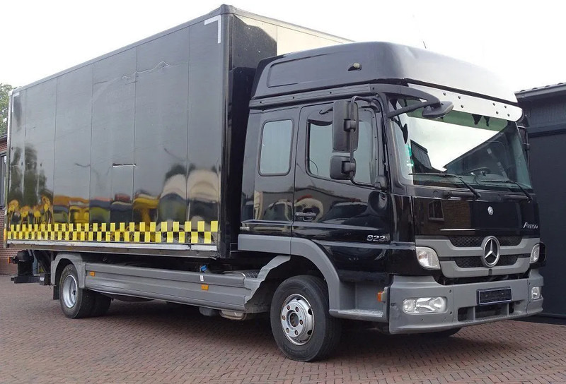 Mercedes-Benz Atego CREWCAB 6 SEATS standheizung lbw 1.5 ton - Грузовик с закрытым кузовом: фото 1 Mercedes-Benz Atego CREWCAB 6 SEATS standheizung lbw 1.5 ton - Грузовик с закрытым кузовом: фото 1