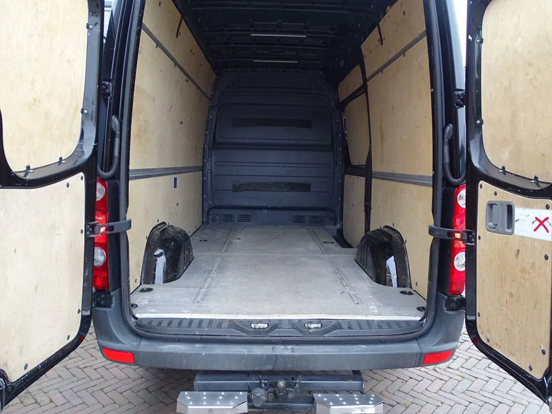 Volkswagen Crafter 2.0TDI 80KW L2H2 AIRCO Navigatie mooie bus - Легковой фургон: фото 5 Volkswagen Crafter 2.0TDI 80KW L2H2 AIRCO Navigatie mooie bus - Легковой фургон: фото 5
