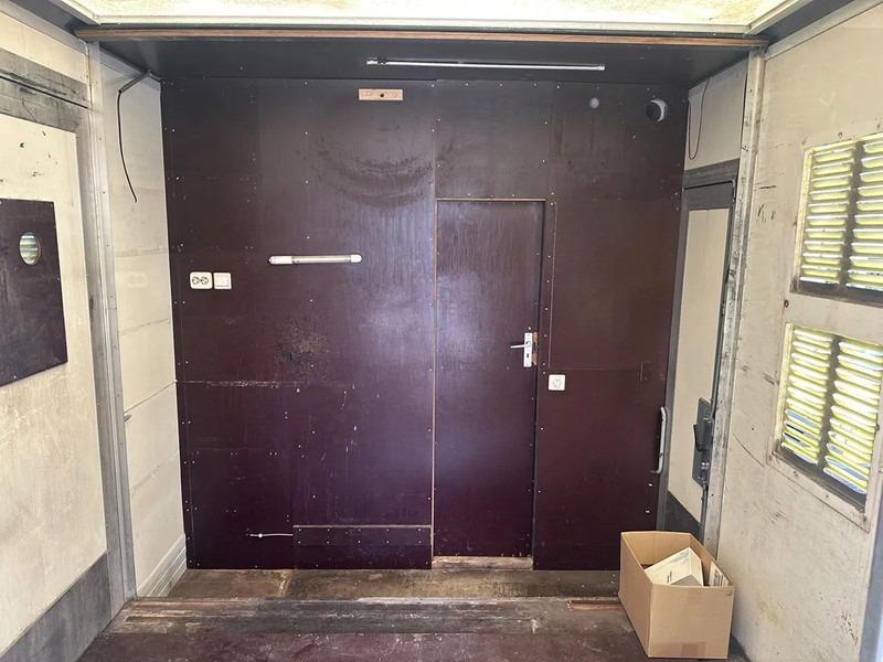 Грузовик с закрытым кузовом Volvo FL 12.240 BDF ST.AIRCO+ KACHEL, DOUCHE, 2X BED, WASBAK: фото 8