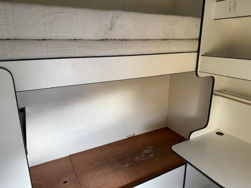 Volvo FL 12.240 STAND Airco 2x bed Douche Heater - Грузовик с закрытым кузовом: фото 5 Volvo FL 12.240 STAND Airco 2x bed Douche Heater - Грузовик с закрытым кузовом: фото 5