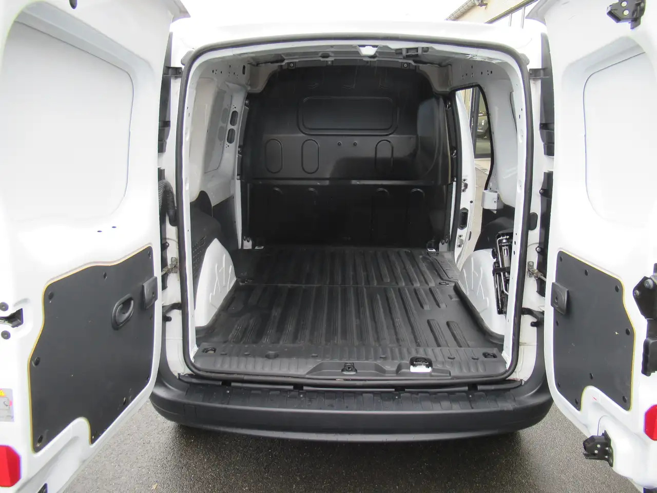Renault Kangoo 15 DCI GRAND CONFORT CLIM 8250€+TVA/BTW - Легковой фургон: фото 5 Renault Kangoo 15 DCI GRAND CONFORT CLIM 8250€+TVA/BTW - Легковой фургон: фото 5