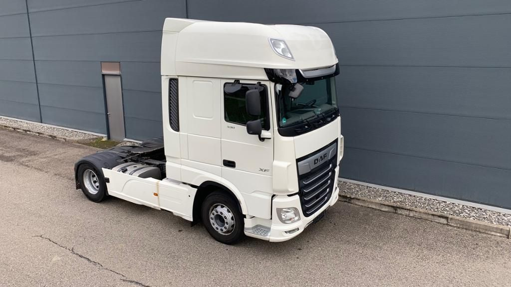 DAF XF 530 FT AUT LED LM SpurH SpurW - Тягач: фото 1 DAF XF 530 FT AUT LED LM SpurH SpurW - Тягач: фото 1