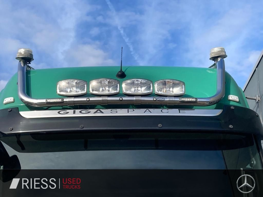 Тягач Mercedes-Benz 1853 LS Giga Space Alcoa Hydraulik BiXenon STH Mercedes-Benz 1853 LS Giga Space Alcoa Hydraulik BiXenon STH: фото 6