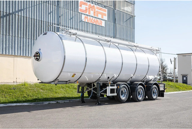 Magyar NIEUWE 38.000 liter intra tanktrailer. UIT VOORRAAD LEVERBAAR. - Полуприцеп-цистерна: фото 1 Magyar NIEUWE 38.000 liter intra tanktrailer. UIT VOORRAAD LEVERBAAR. - Полуприцеп-цистерна: фото 1