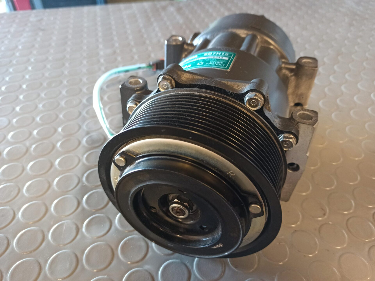 SCANIA A/C COMPRESSOR - 2564093 - Компрессор кондиционера для Грузовиков: фото 1 SCANIA A/C COMPRESSOR - 2564093 - Компрессор кондиционера для Грузовиков: фото 1