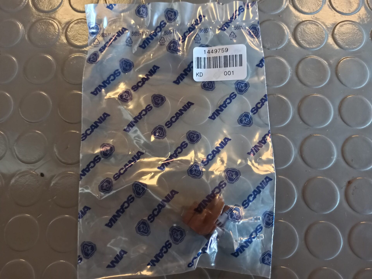 SCANIA SWITCH KIT - 1449759 - Электрическая система для Грузовиков: фото 1 SCANIA SWITCH KIT - 1449759 - Электрическая система для Грузовиков: фото 1
