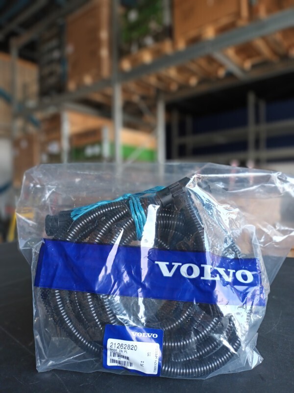 VOLVO CABLE HARNESS 21262820 - Кабели/ Провода для Грузовиков: фото 1 VOLVO CABLE HARNESS 21262820 - Кабели/ Провода для Грузовиков: фото 1