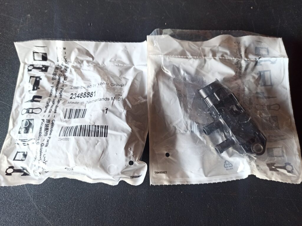 VOLVO DIFFERENTIAL PRESSURE SENSOR 23488881 - Сенсор для Грузовиков: фото 2 VOLVO DIFFERENTIAL PRESSURE SENSOR 23488881 - Сенсор для Грузовиков: фото 2