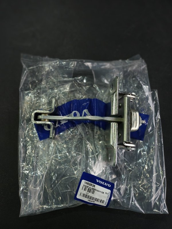 VOLVO DOOR STOP 1062636 - Дверь и запчасти для Грузовиков: фото 2 VOLVO DOOR STOP 1062636 - Дверь и запчасти для Грузовиков: фото 2