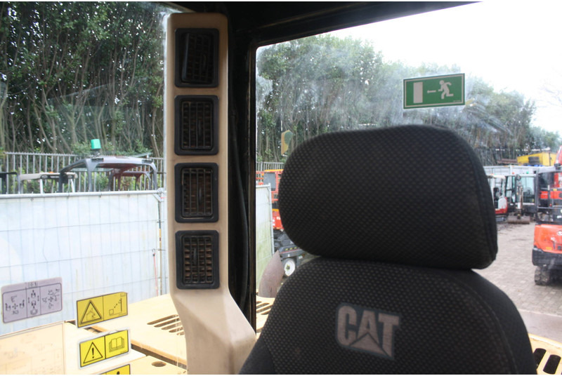 Caterpillar 306 - Гусеничный экскаватор: фото 5 Caterpillar 306 - Гусеничный экскаватор: фото 5