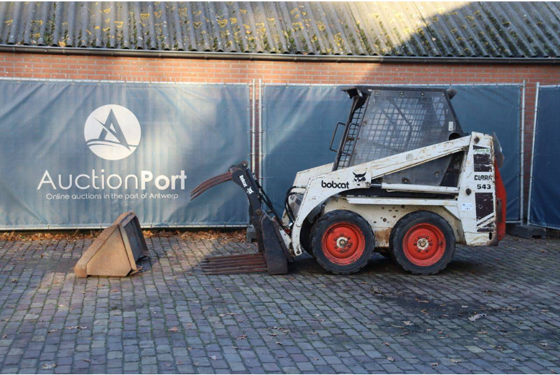 Clark 543 - Колёсный погрузчик: фото 1 Clark 543 - Колёсный погрузчик: фото 1