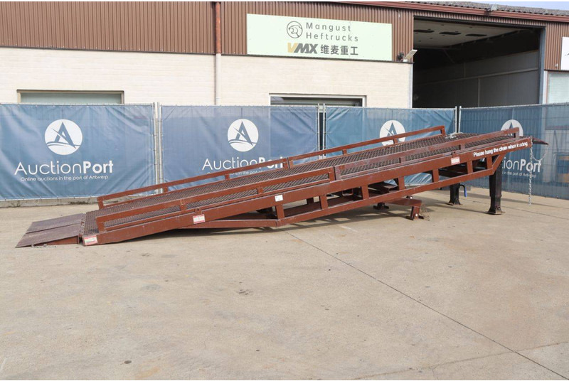 Containerramps Mangust LR12T - Прицеп бортовой/ Платформа: фото 1 Containerramps Mangust LR12T - Прицеп бортовой/ Платформа: фото 1