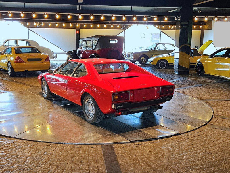 Ferrari DINO 308 GT4 - Седан: фото 3 Ferrari DINO 308 GT4 - Седан: фото 3