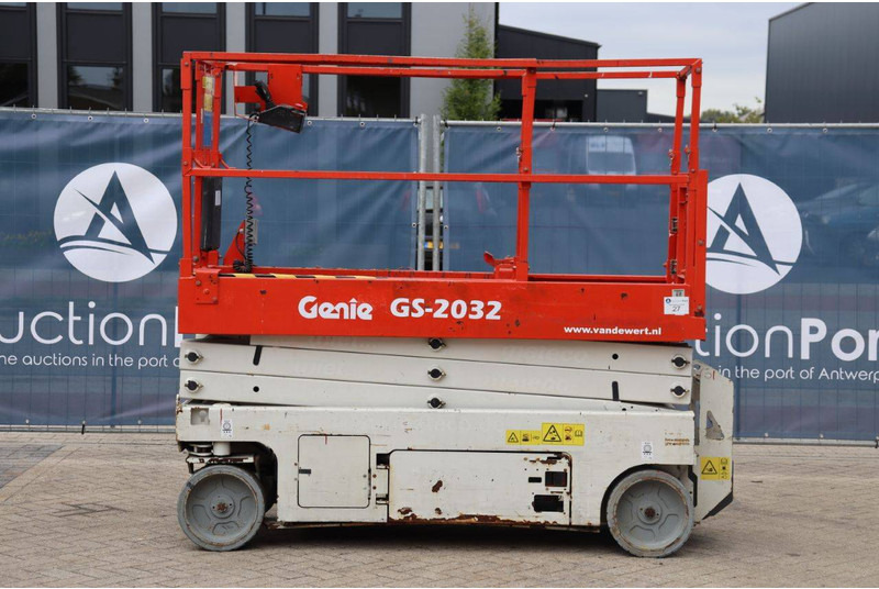 Genie GS-2032 - Ножничный подъемник: фото 2 Genie GS-2032 - Ножничный подъемник: фото 2