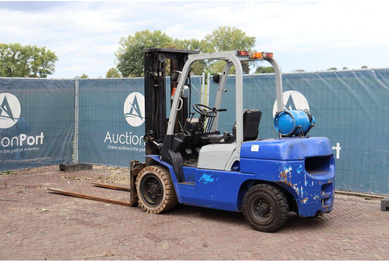 Hangcha CPQD35N RW11A-Y - Газовый погрузчик: фото 3 Hangcha CPQD35N RW11A-Y - Газовый погрузчик: фото 3