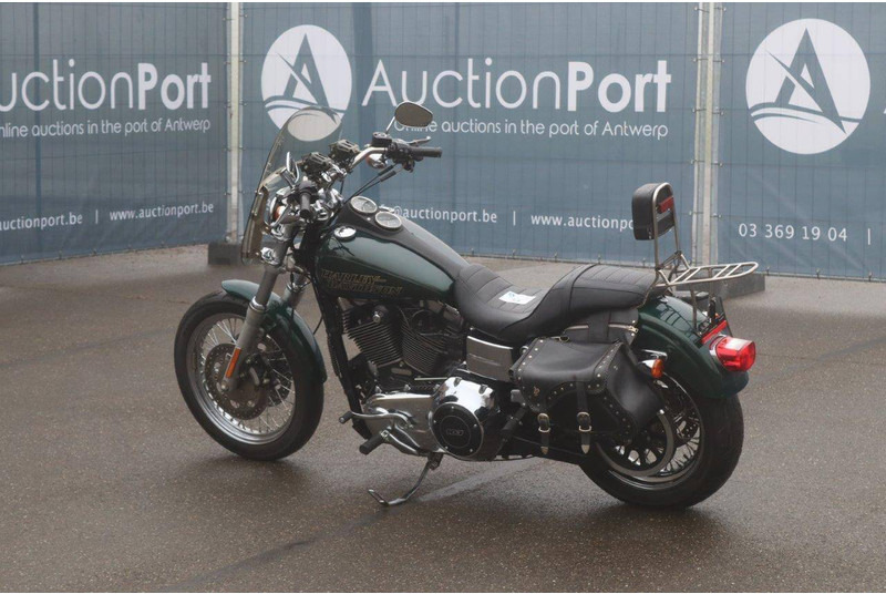 Harley-Davidson Dyna Street Bob - Мотоцикл: фото 3 Harley-Davidson Dyna Street Bob - Мотоцикл: фото 3